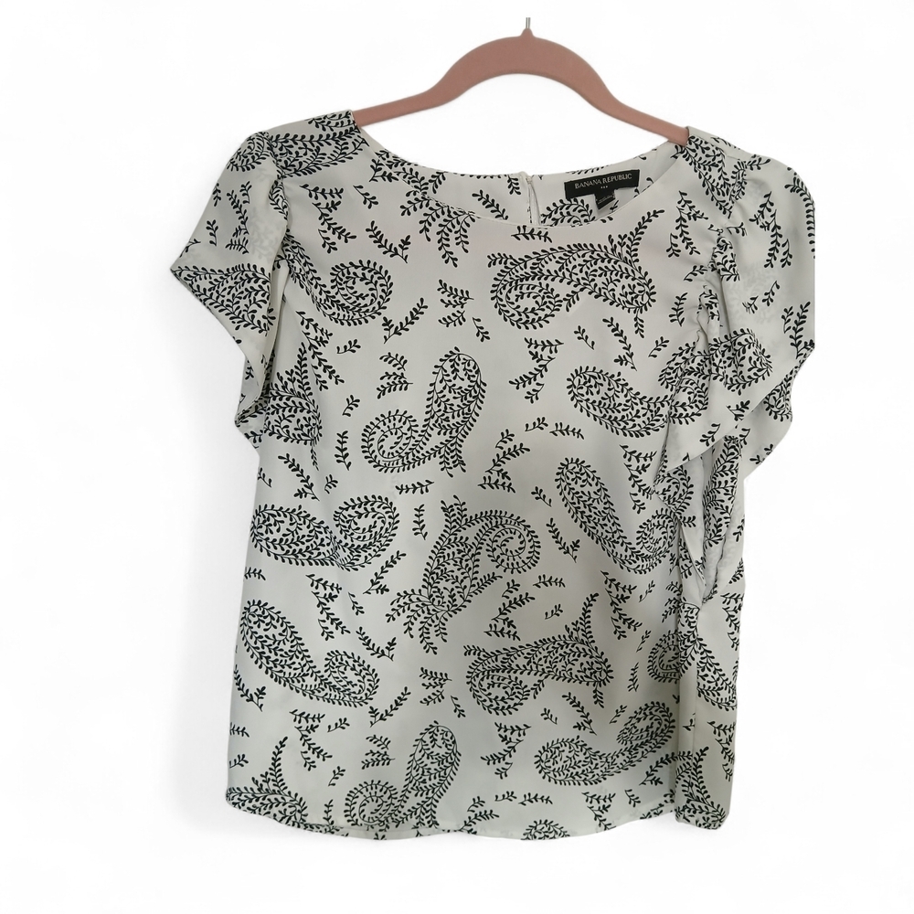 Banana Republic Cream and Black Patterned Blouse